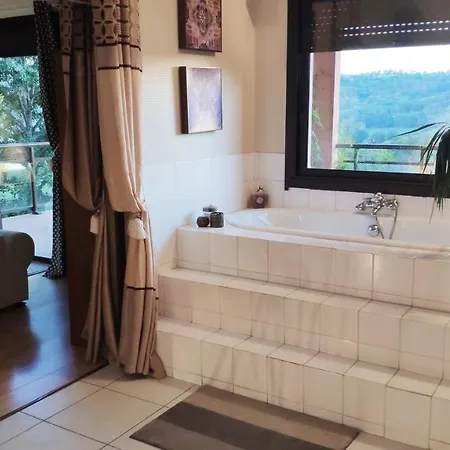 Domaine Les Causeries לינה וארוחת בוקר Laguépie