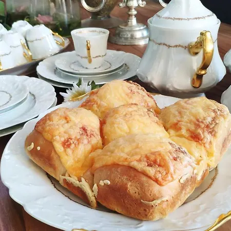 Domaine Les Causeries לינה וארוחת בוקר 4*