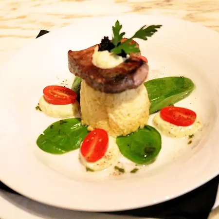 לינה וארוחת בוקר Domaine Les Causeries Laguépie