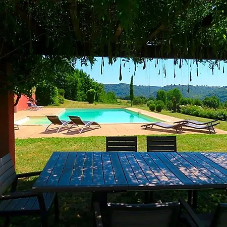 Bed & Breakfast Domaine Les Causeries Laguepie