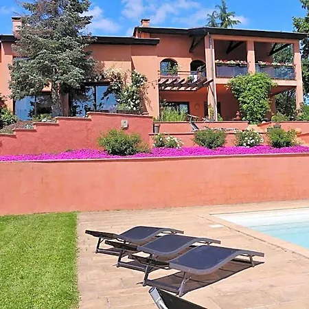 Bed & Breakfast Domaine Les Causeries 4*