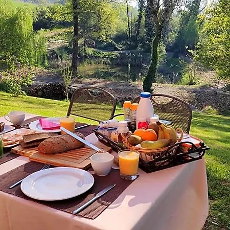 Bed & Breakfast Domaine Les Causeries 4*