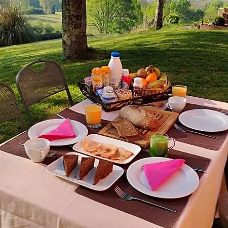 Domaine Les Causeries فندق مبيت وإفطار 4*