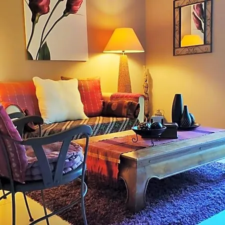 Domaine Les Causeries Bed & Breakfast Laguepie